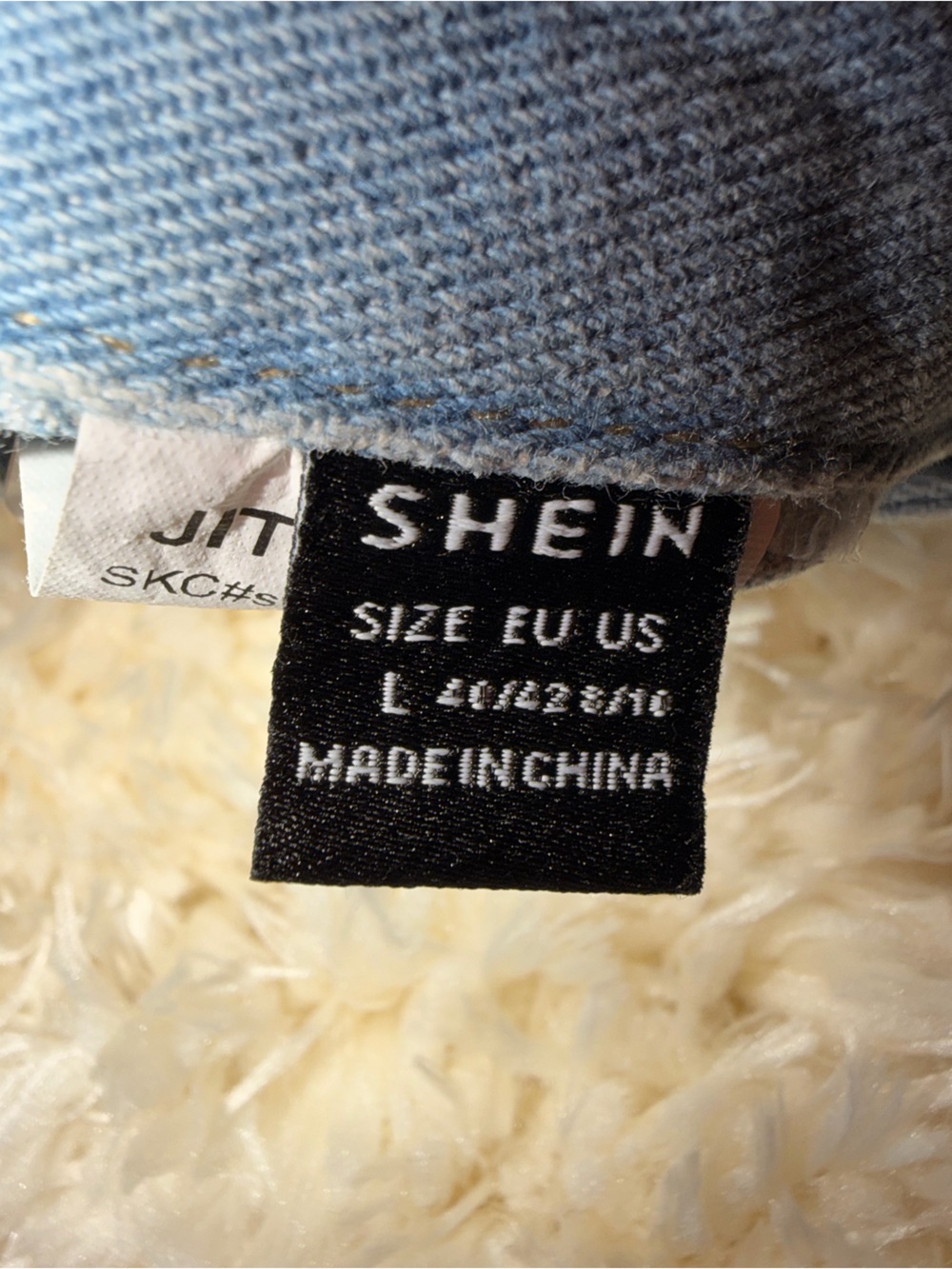 SHEIN Light Blue Denim Tie-Front Crop Top - Picture 2 of 2